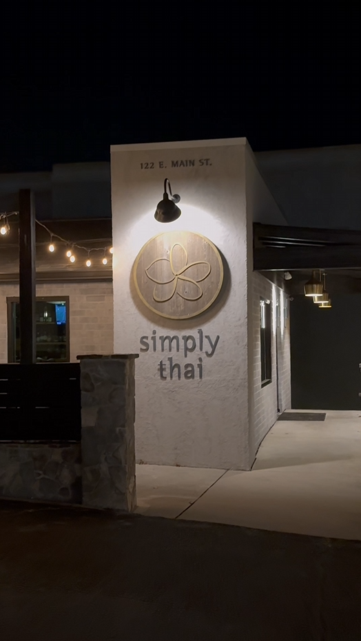 Simply Thai and Sushi Bar