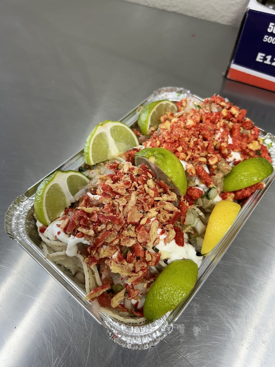 Outlaw Tacos, Pizza, Wings & More Photo 2