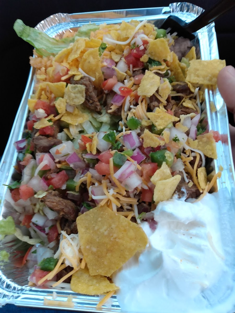Outlaw Tacos, Pizza, Wings & More Photo 6
