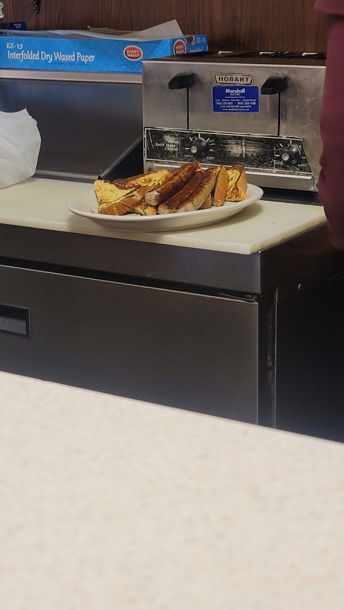Jefferson Boulevard Diner Photo 8
