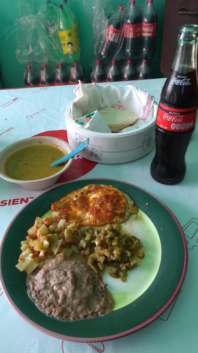 Comidas Doña Tomy Photo 8