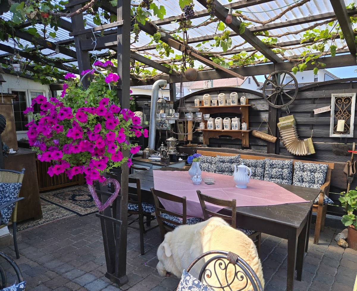 Cafe Roeschen