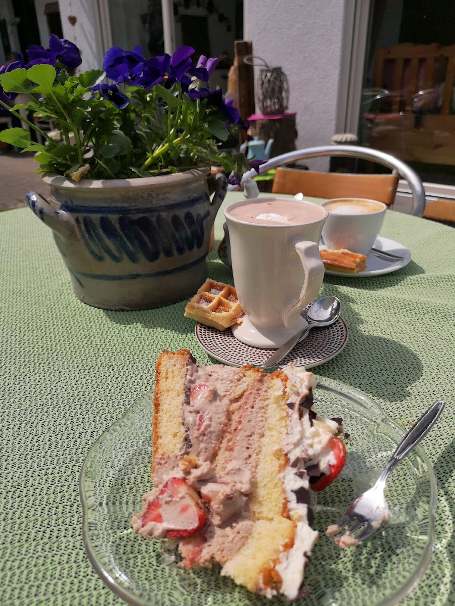 Cafe Roeschen Photo 8