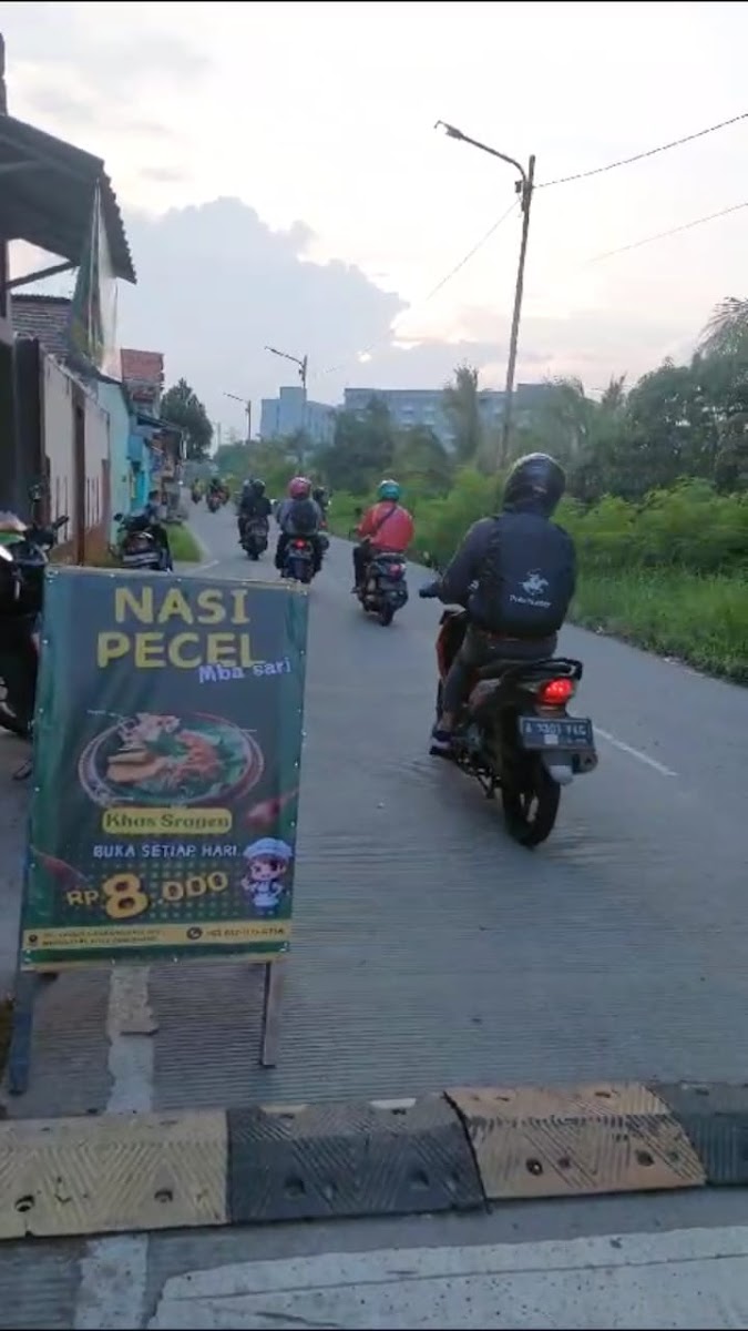 Nasi Pecel Mbak Sari Photo 3