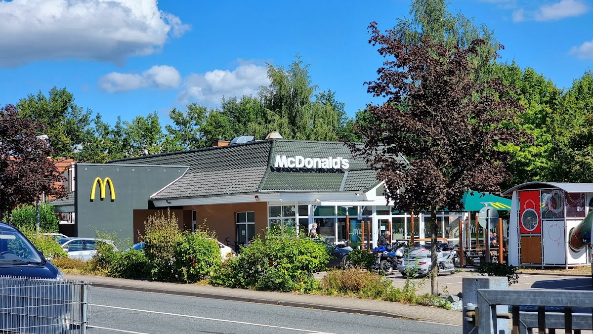 McDonald's Restaurant Photo 4