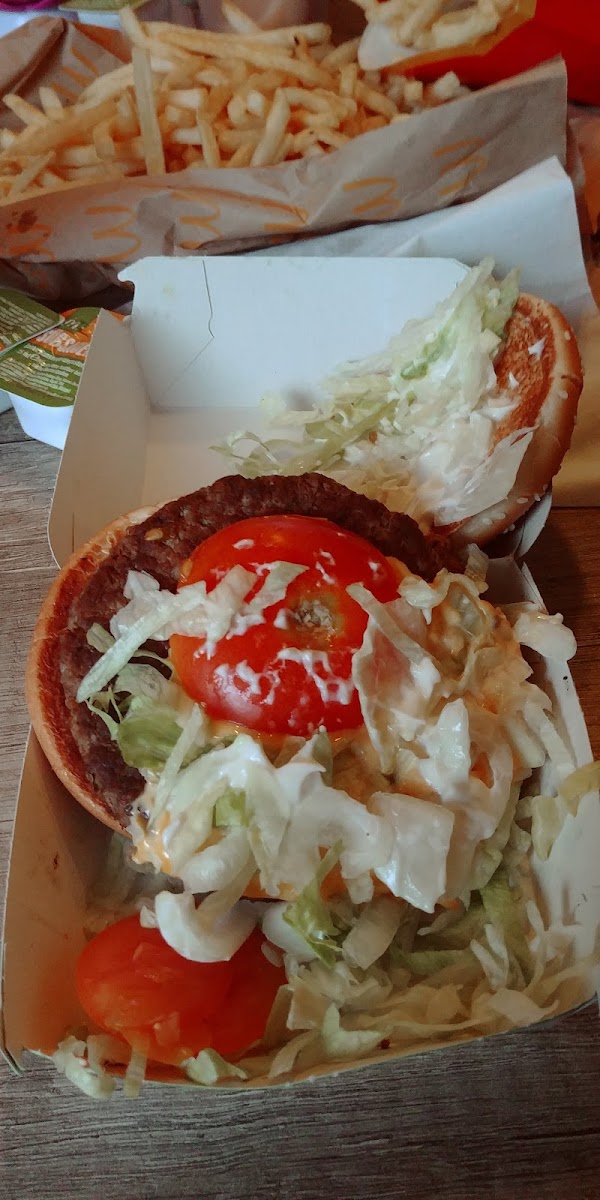 McDonald's Restaurant Photo 9