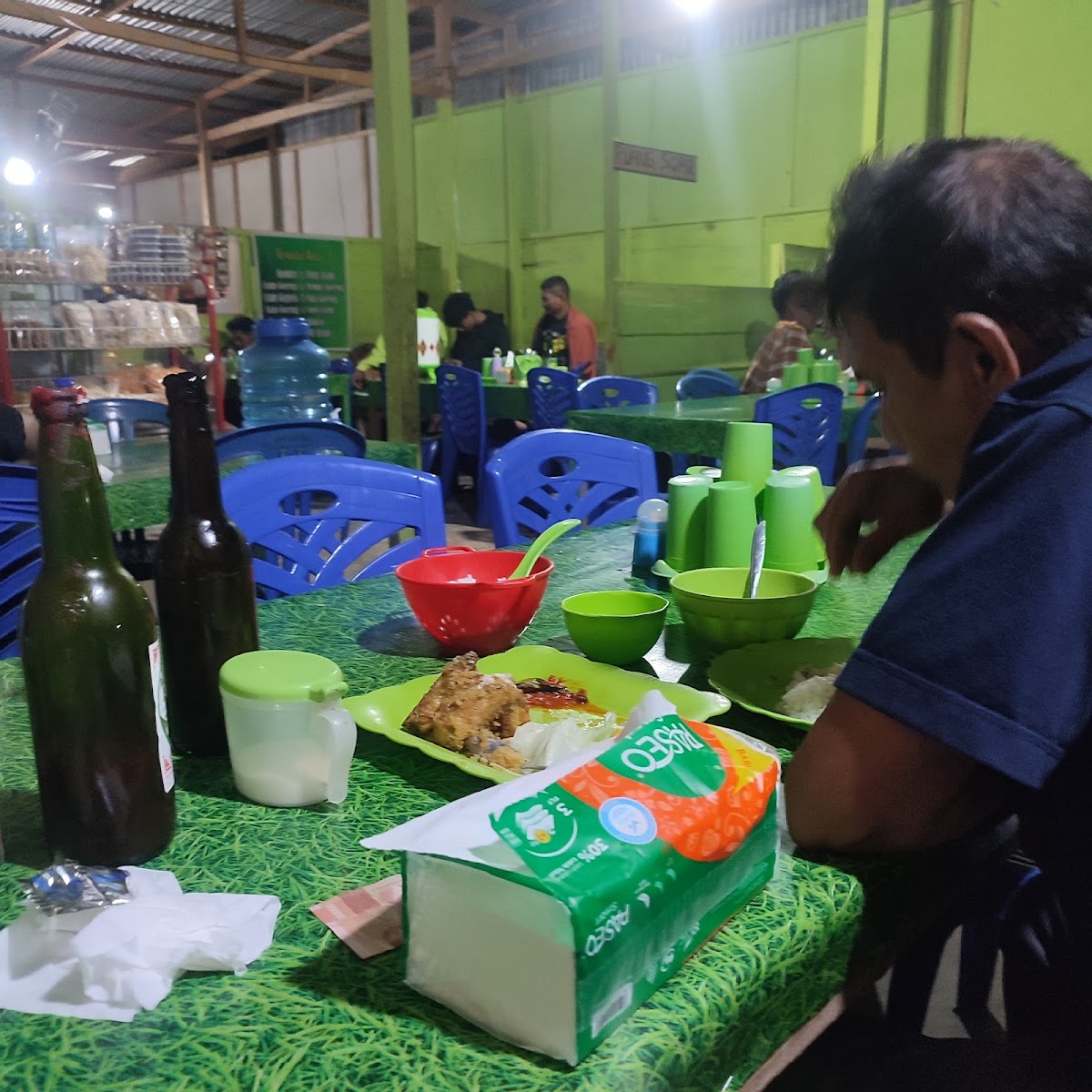 RUMAH MAKAN SINAR BUGIS Photo 5