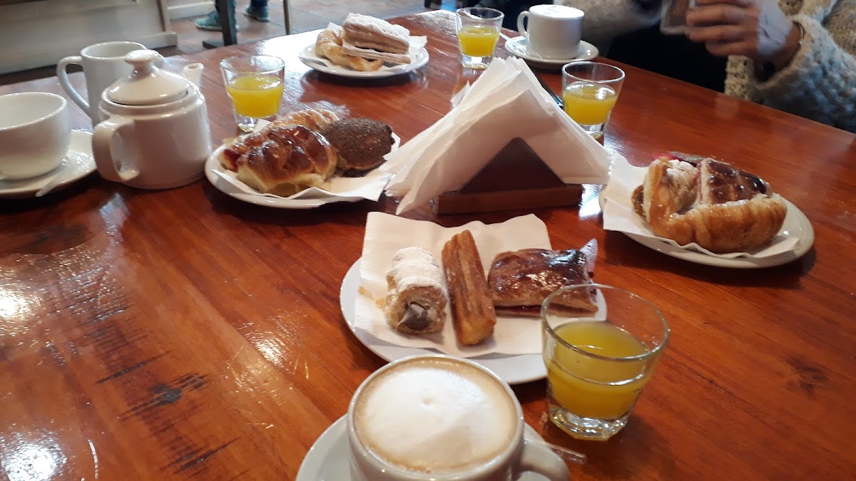 Plaza Café Tigre Photo 5