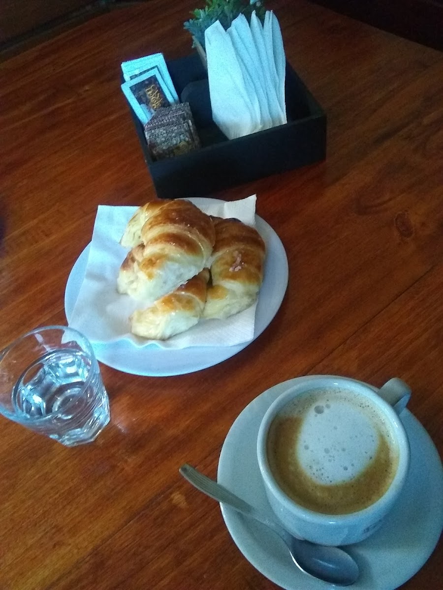 Plaza Café Tigre Photo 9