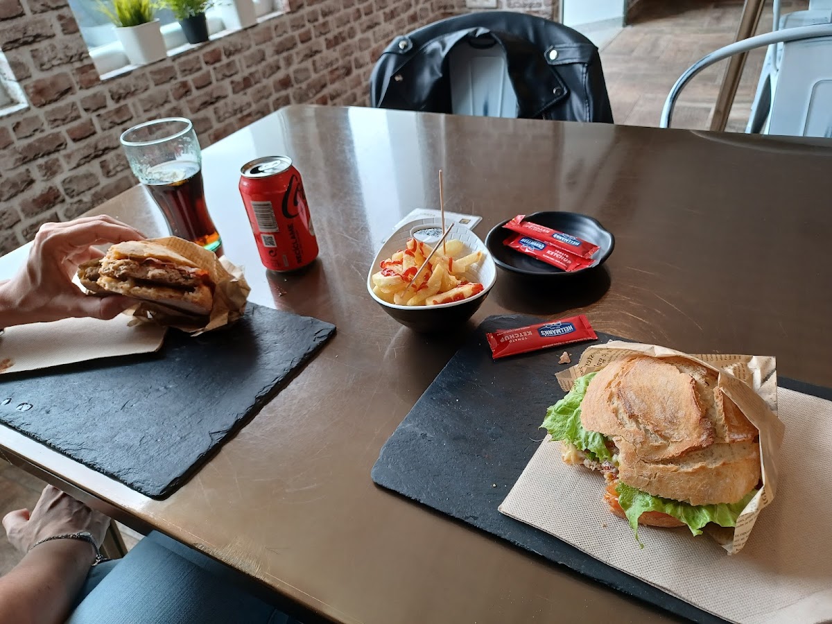 Km101 Gourmet Corner Photo 5