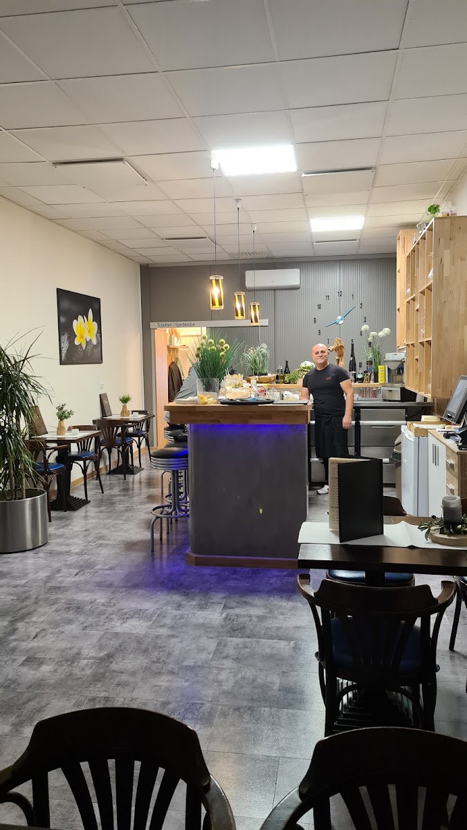 Café im Neurott Photo 4
