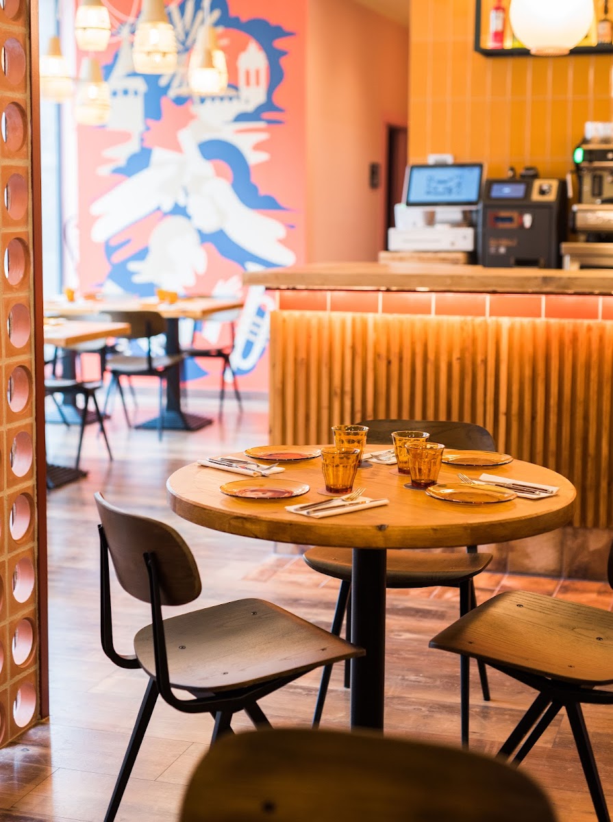 Rauxa - Restaurant Bodega Contemporània