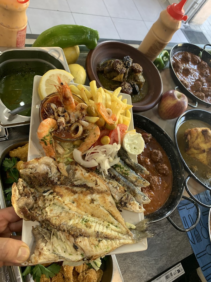 Restaurante Hermanos | 100% HALAL Photo 3