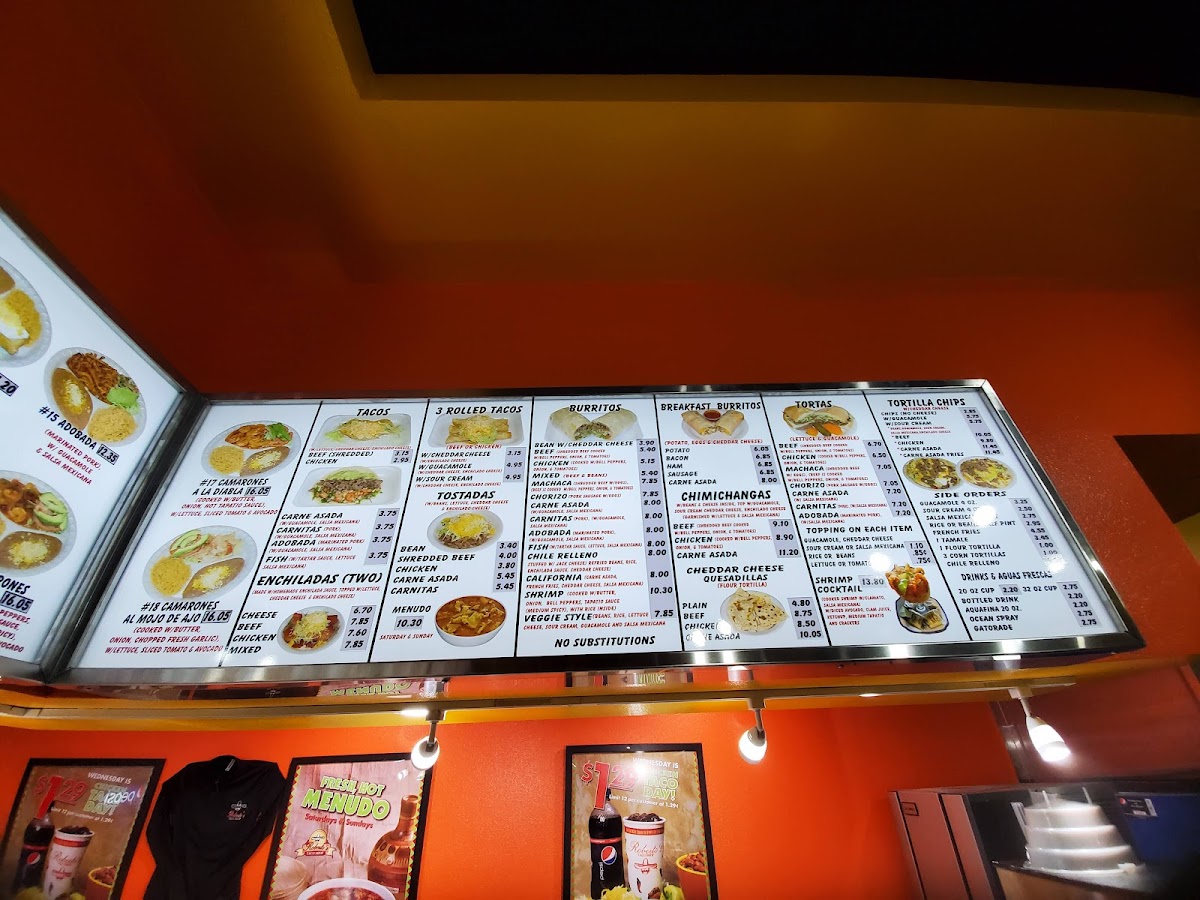 Roberto's Taco Shop Photo Menu 3