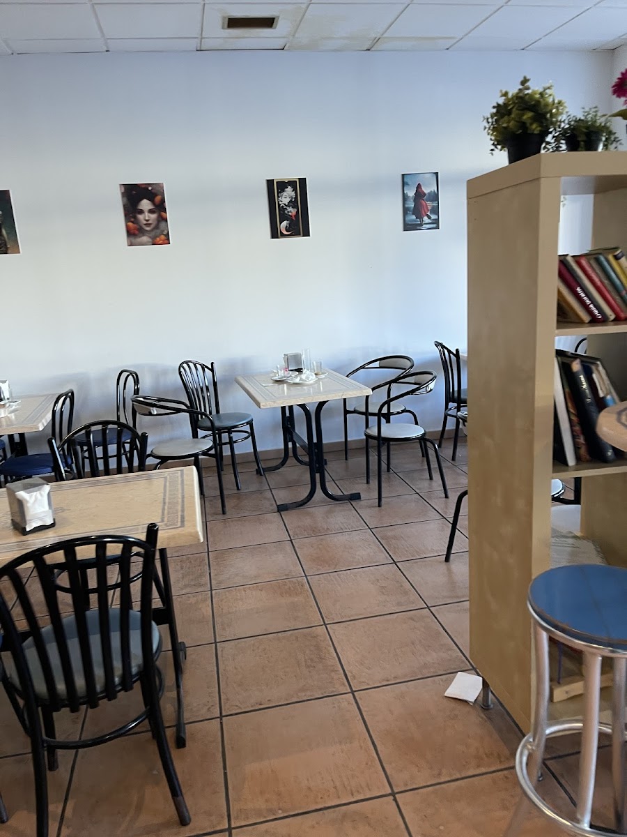 Café Bar Chani Photo 4