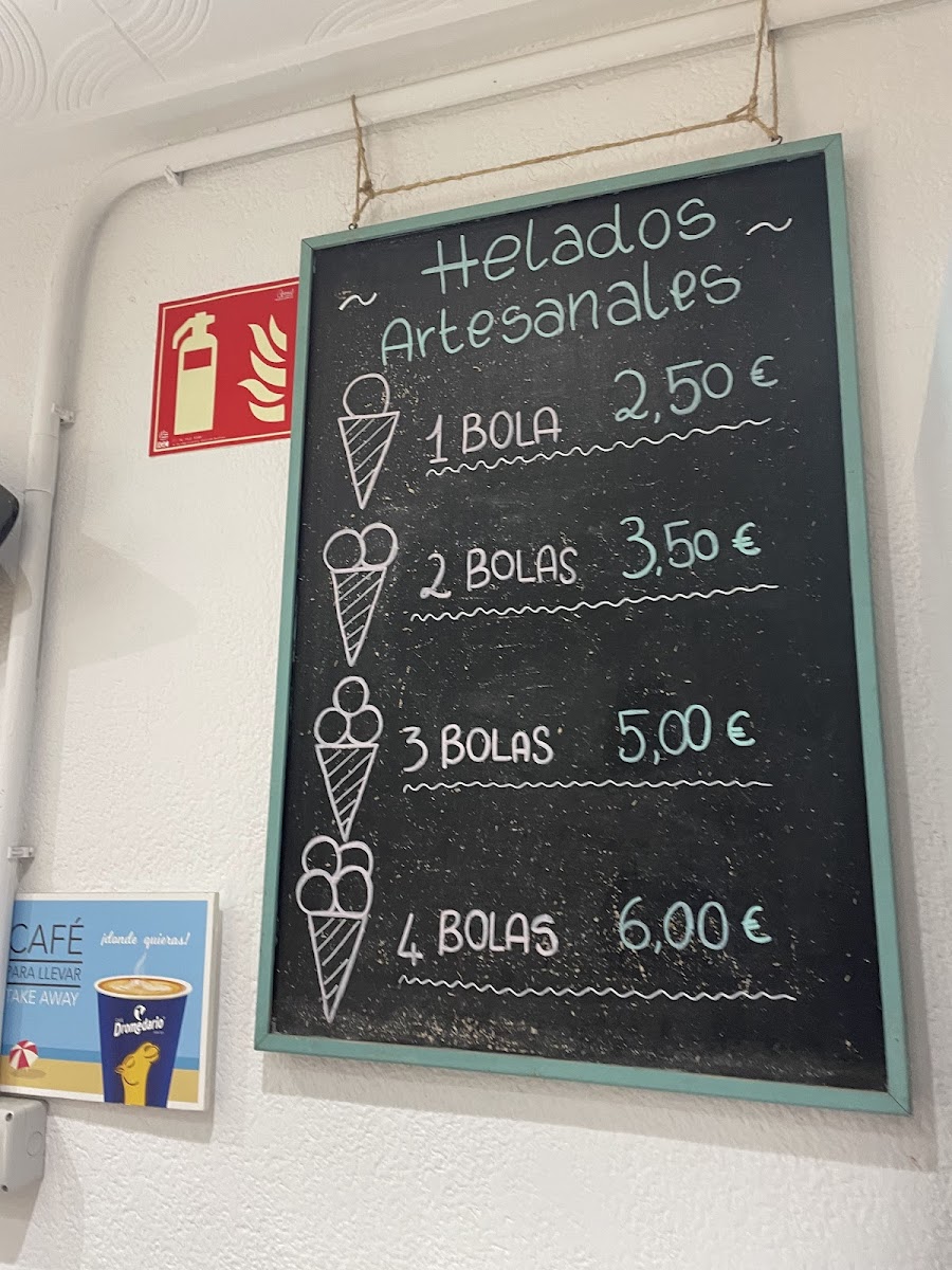 La Cremeria Heladeria Artesanal Photo Menu 4