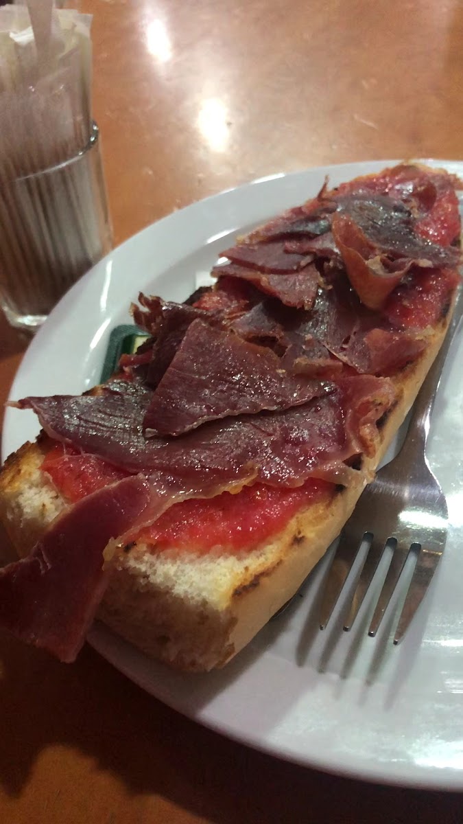 RESTAURANTE J&A MARITORNES Photo 2
