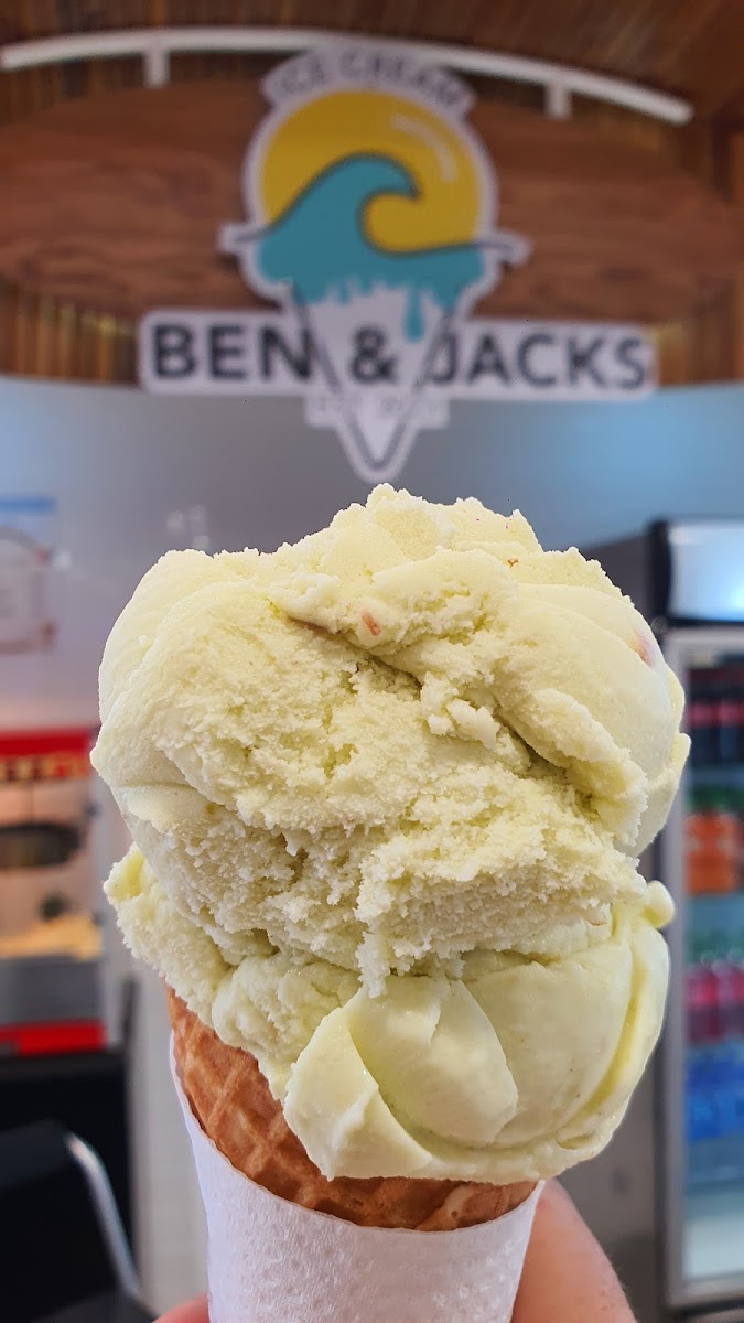 Ben & Jacks Photo 5