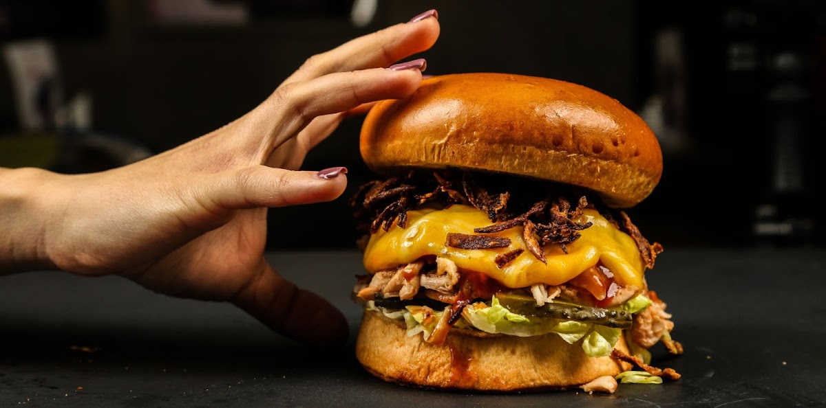 NEDA’s GOURMET BURGER Photo 8