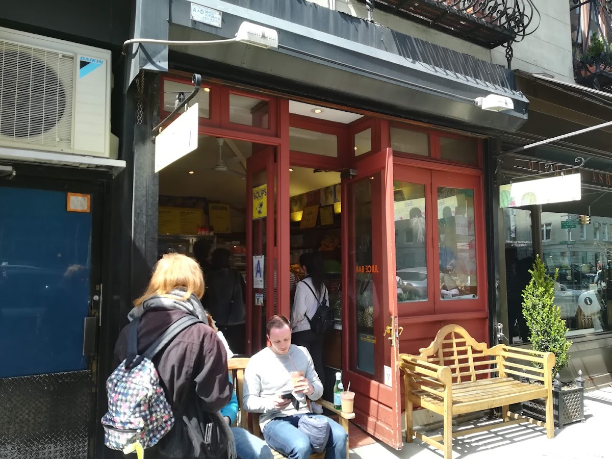 Serafina Juice Bar