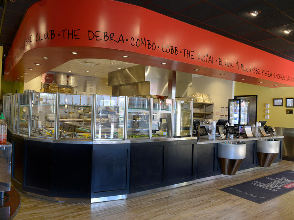 Newk's Eatery Photo 5
