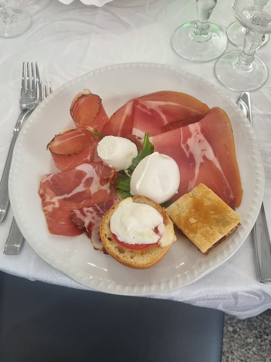 Villa Clara Events & Restaurant Photo 5