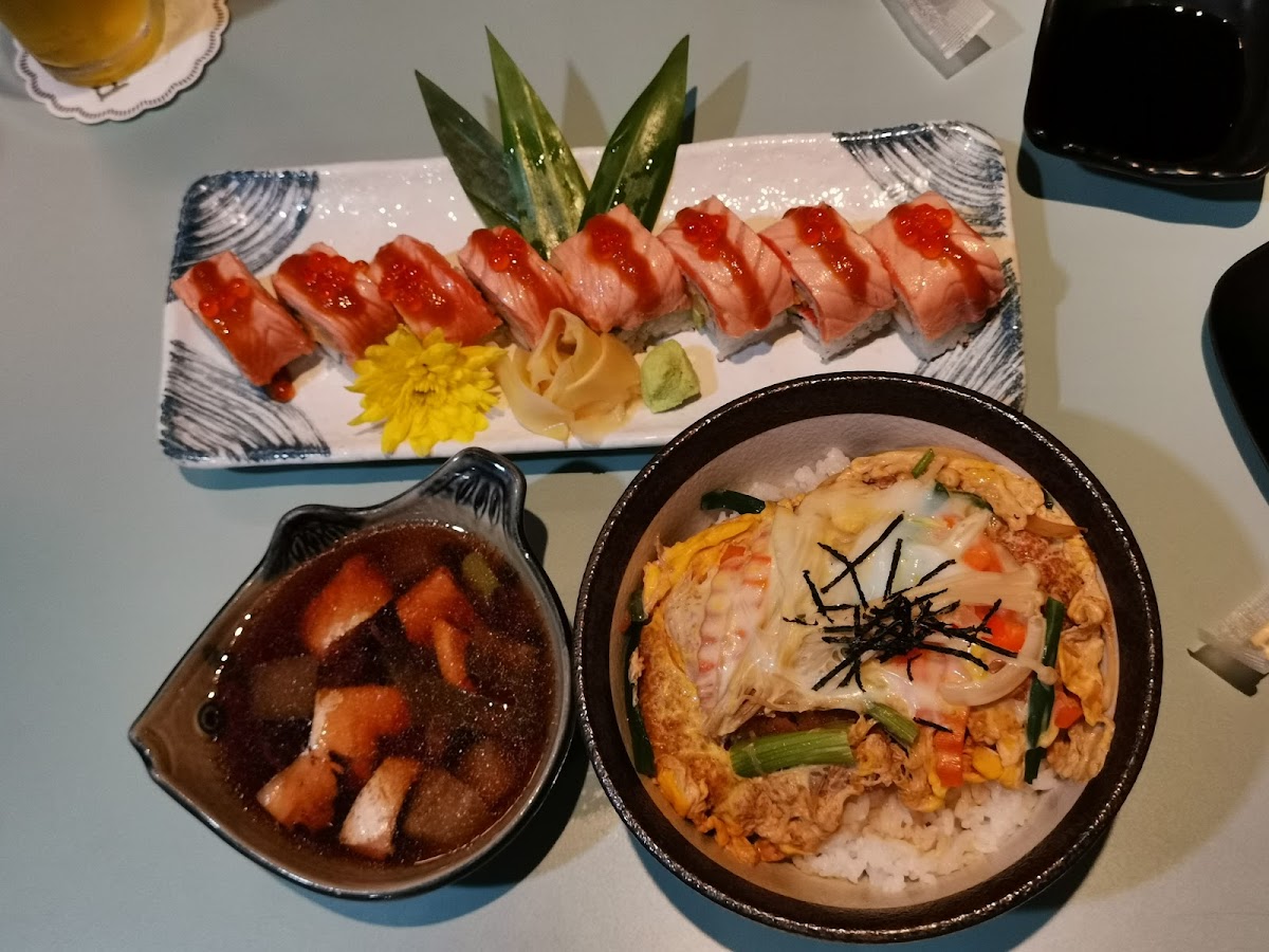 TA-KE SUSHI Photo 4