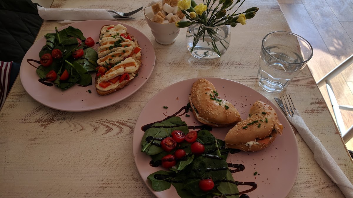 Dada Cafe Photo 9
