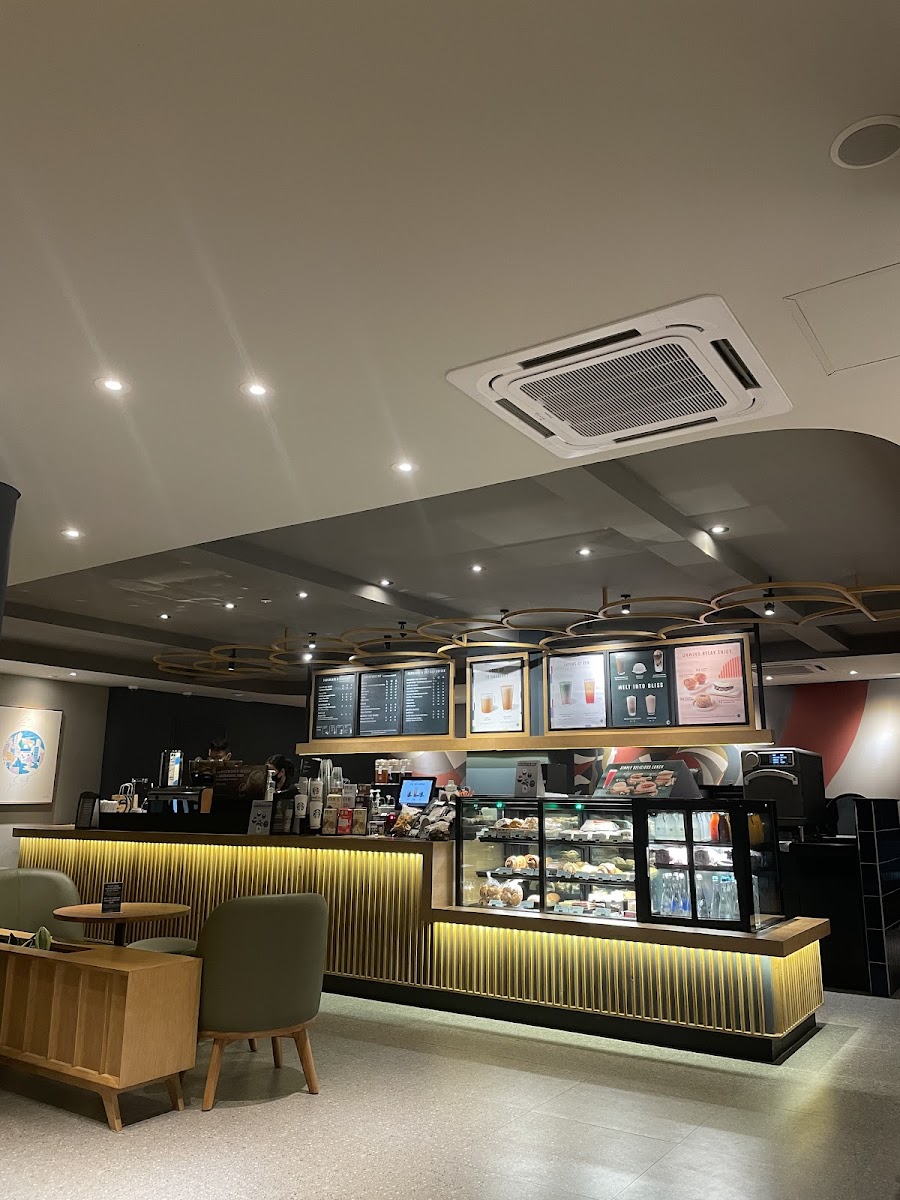 Starbucks Taman Ubud Karawaci Photo 3