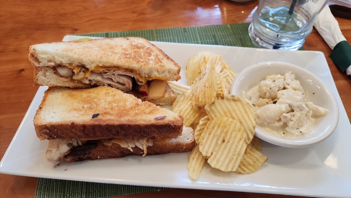 Bear Creek Cafe Photo 9