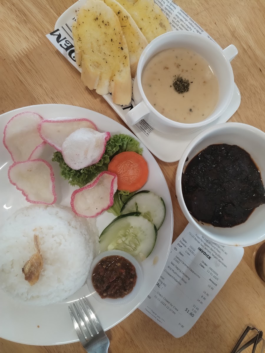 BOTANICAL CAFE JEMPOL Photo 9