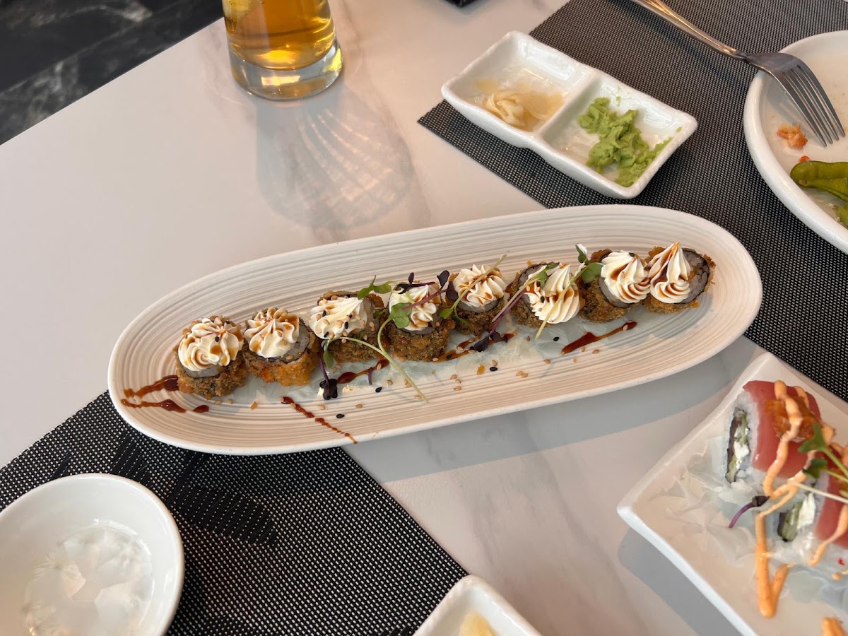 Restaurant Mori Sushi & Ramen Photo 5
