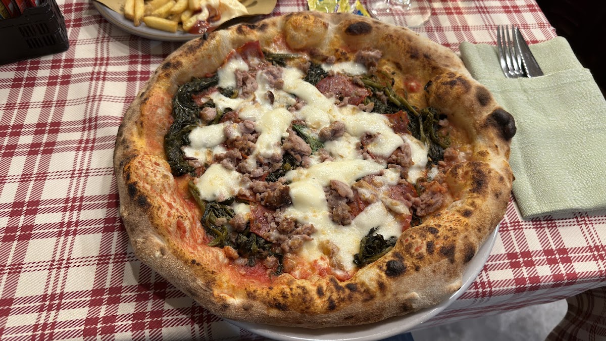 Pizzeria Ristorante Spaccanapoli 187 Granato Carmine Photo 4