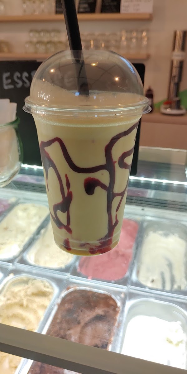 Luicella‘s ice cream Grindel Photo 7