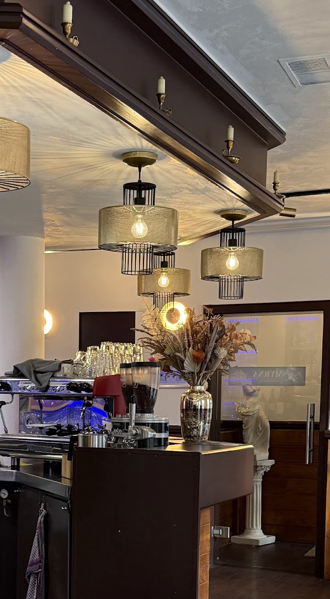 SMYRNA Griechisches Restaurant