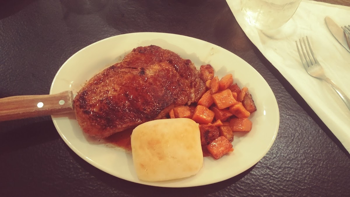 Hebert's Steak House Photo 2