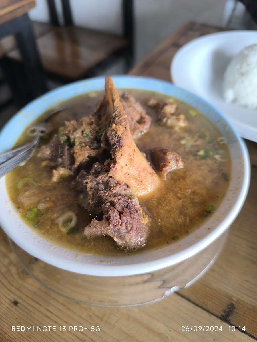 Coto Makassar Daeng Naba Photo 4