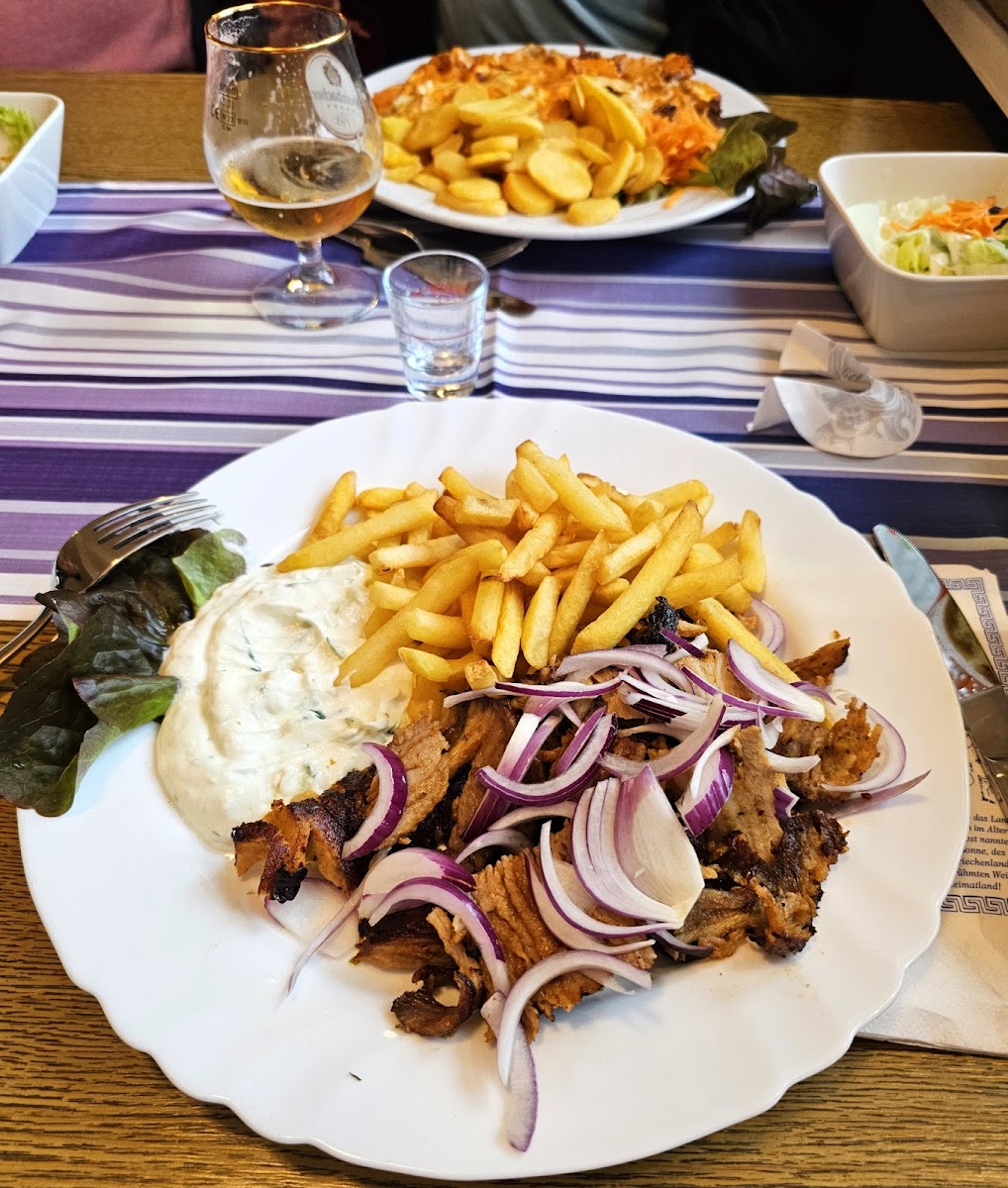 Akropolis Restaurant Photo 7