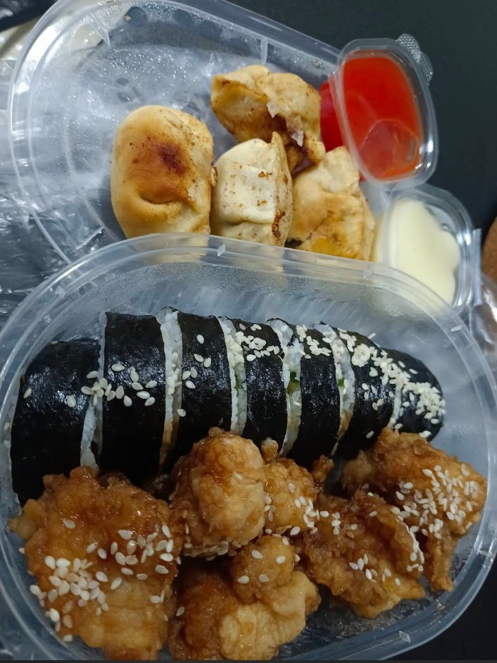 Nyomnyom Chicken and Kimbab Photo 6
