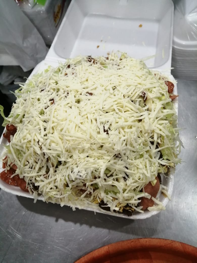 The 90s Pizza Photo 6