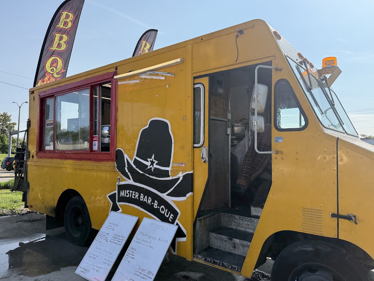 Mister Bar-B-Que Photo 4