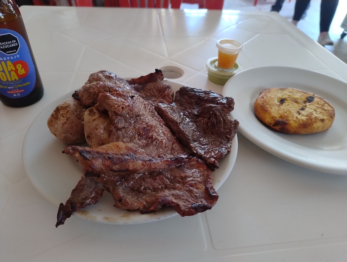 Asadero de Carnes Santander del Sur Photo 5