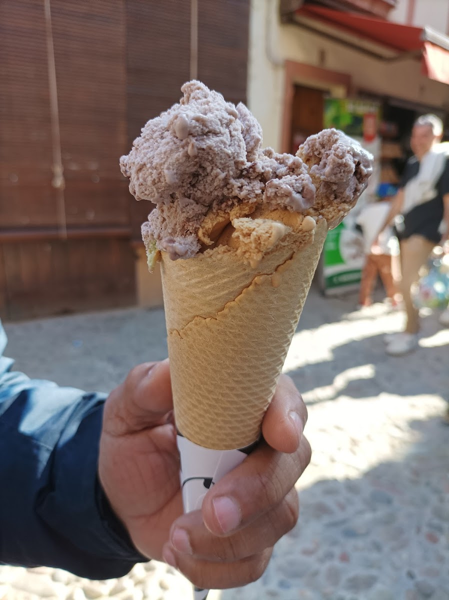 Gelatiamo Besalú Photo 2