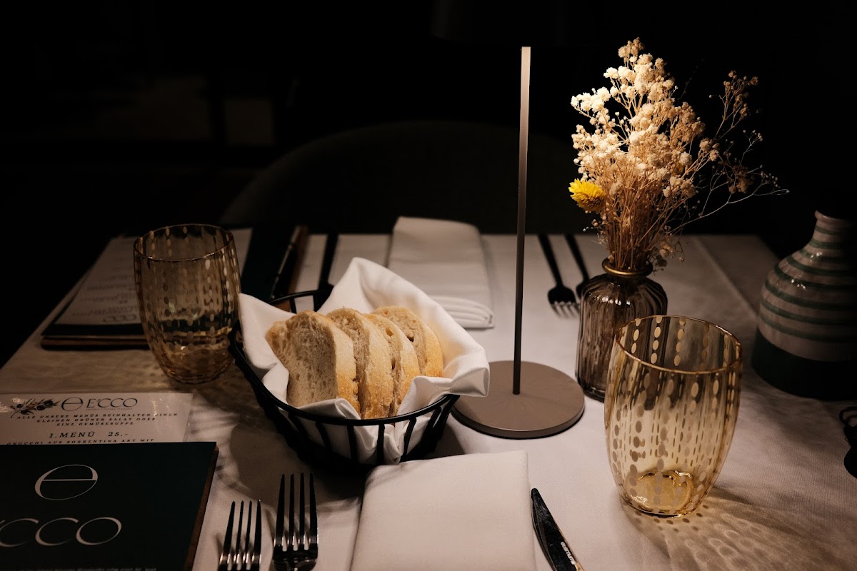 E'cco restaurant Photo 5