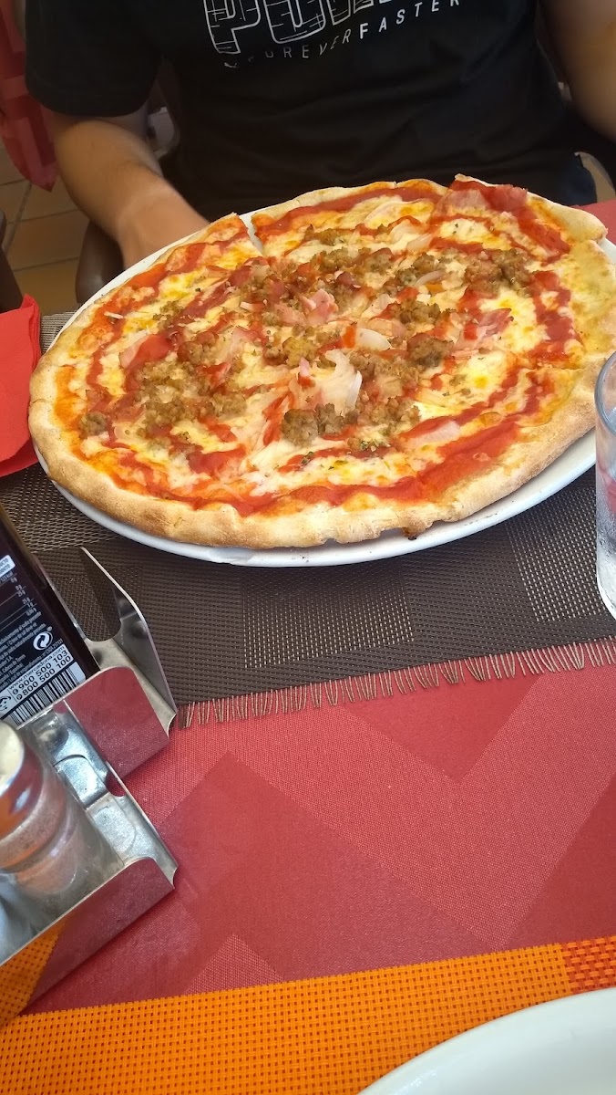 PIZZERÍA NORAY ALMERIMAR Photo 10