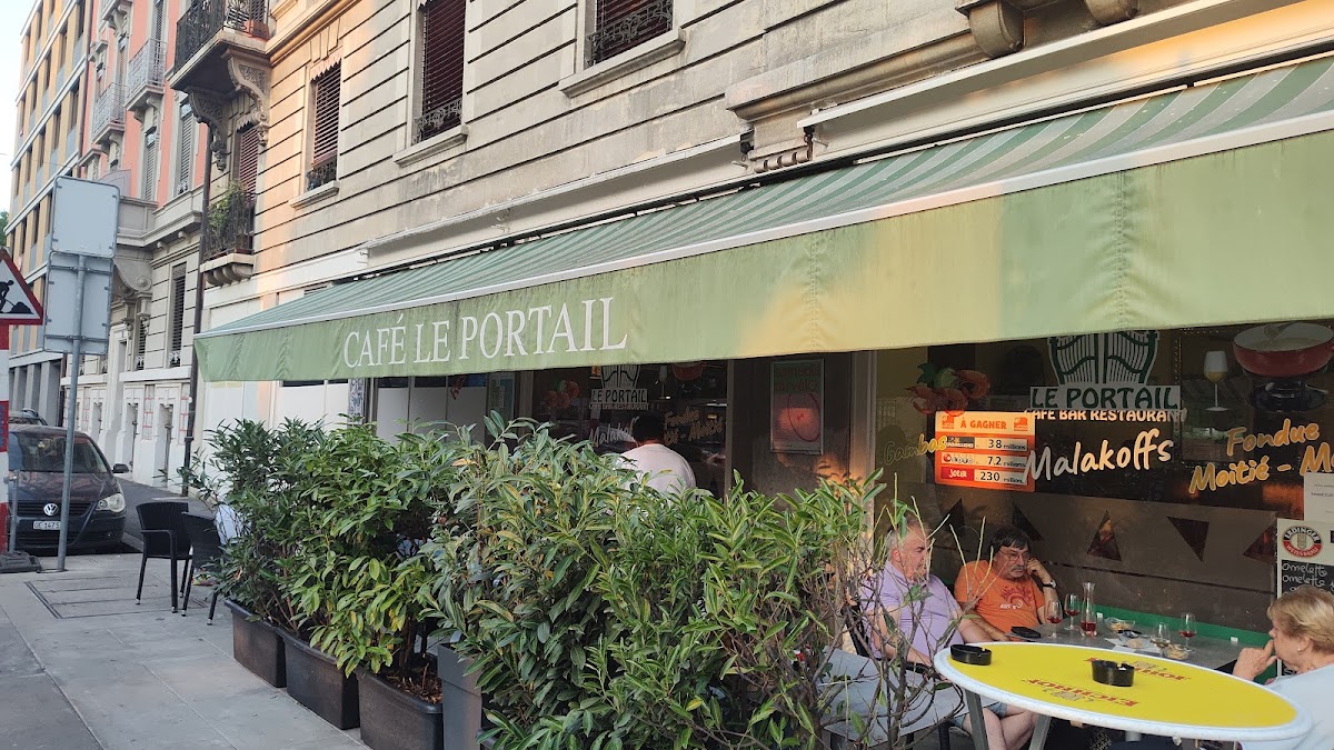 Café, restaurant Le Portail