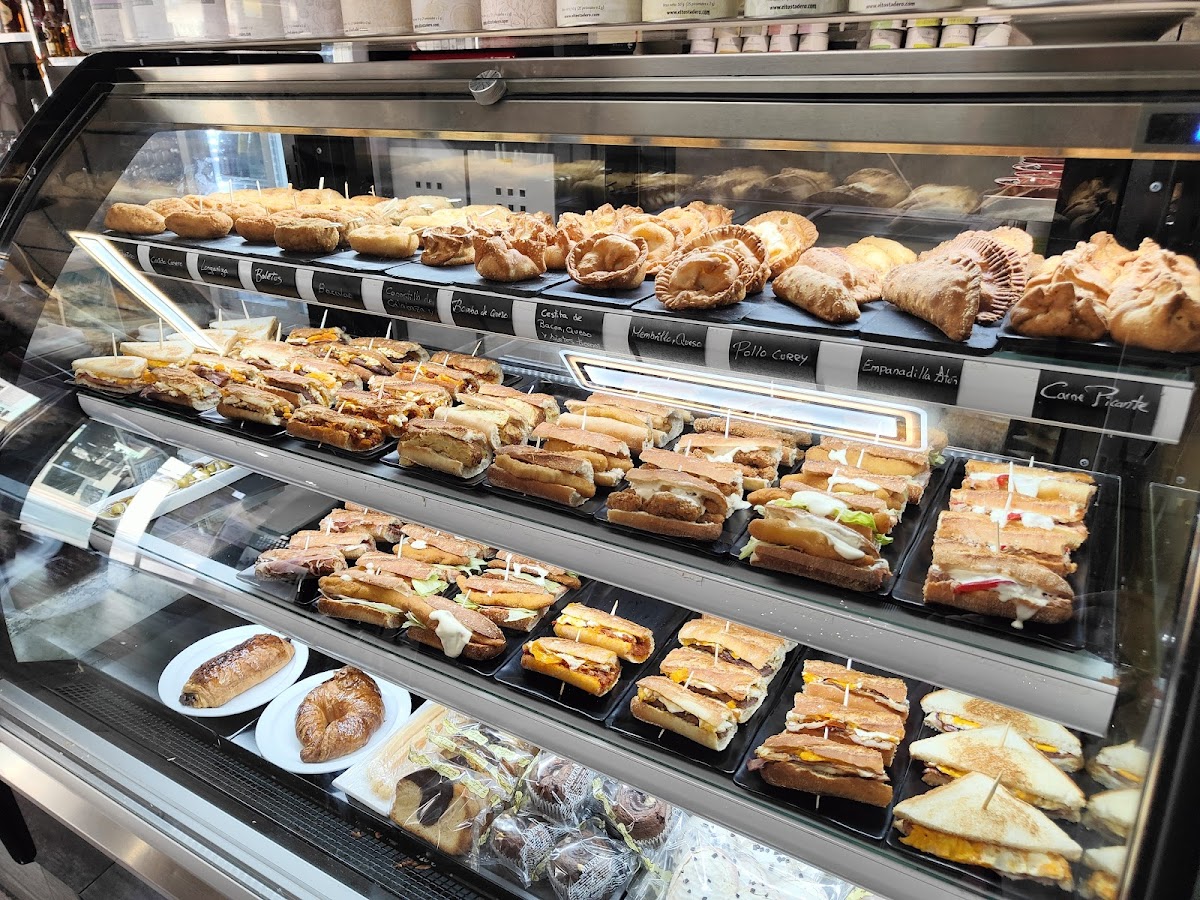 New York Café Photo 4