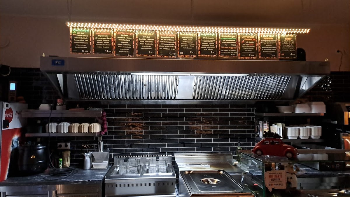 Real BBQ's BEACHBURGER Photo 7