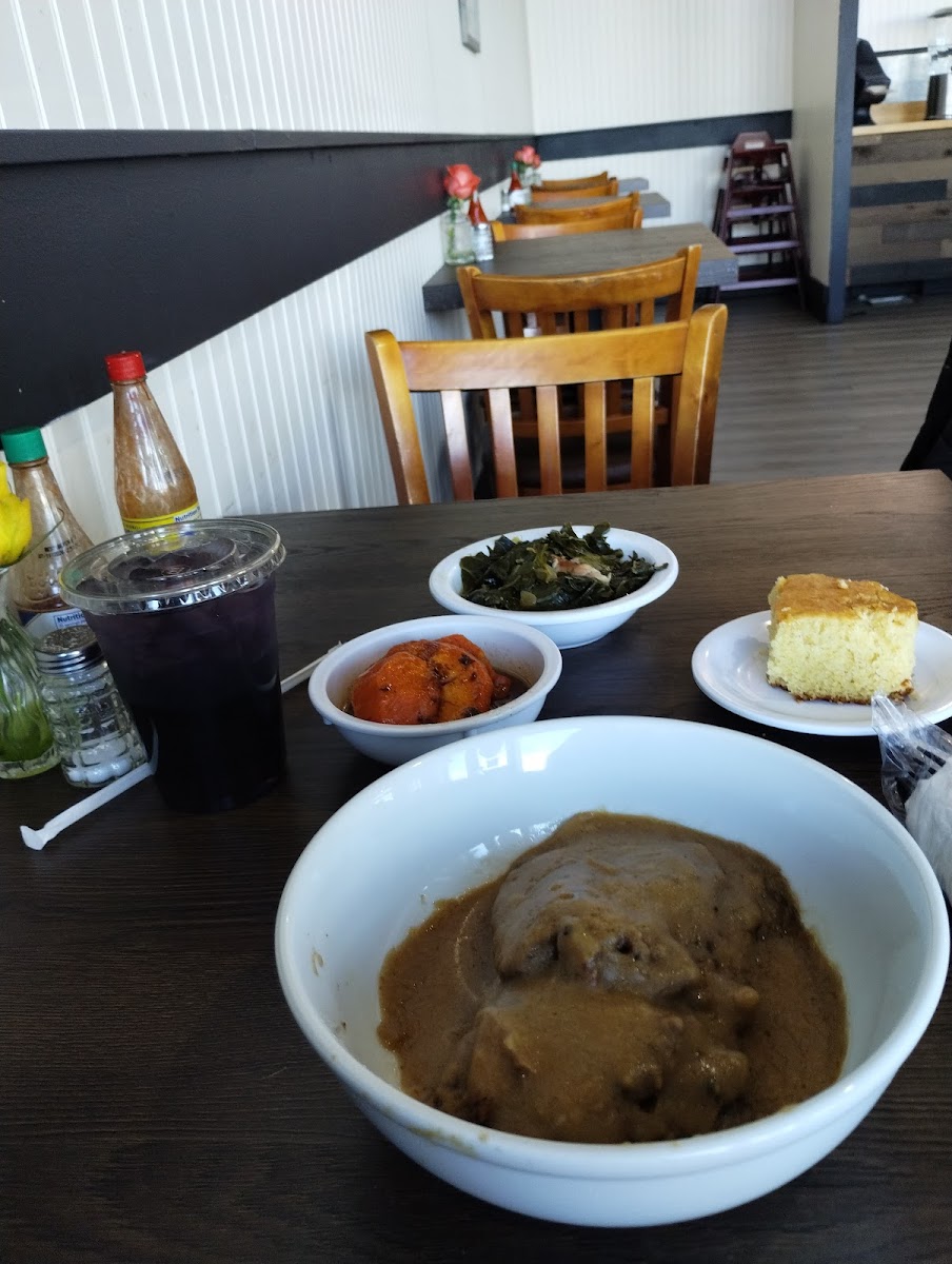 Cherie's Southern Kitchen Photo 6