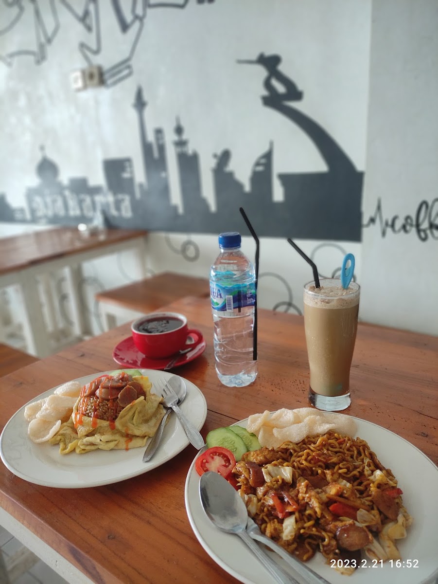 wolu wolu Cafe Photo 4
